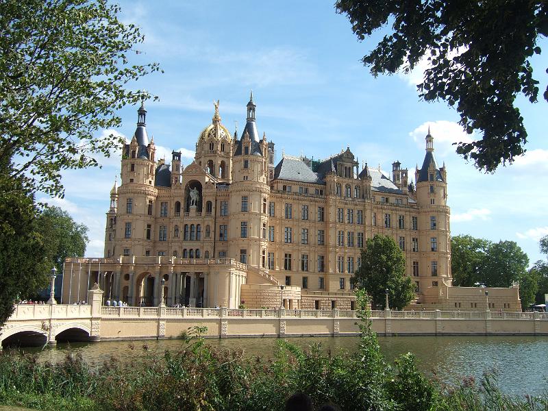 2009-08- (18).JPG - Schweriner Schloss aus dem 19. Jahrhundert